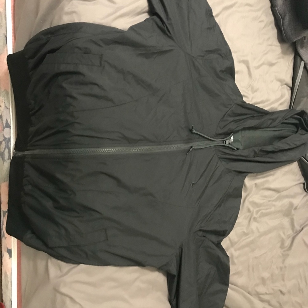 Women’s Large Nike rain jacket
